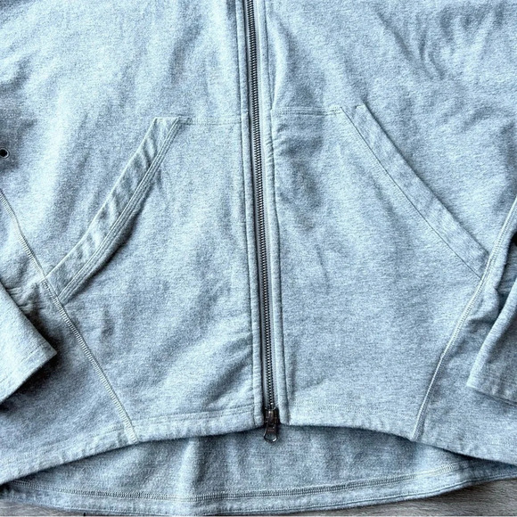 Lululemon Minimal Full  Zip Hoodie in Grey - Picture 8 of 14